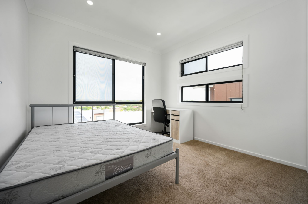 heavy duty bed frame vs regular bed frame